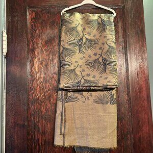 Exclusively Pashmina Chiru Arts 100% Wool Reversible Shawl Scarf